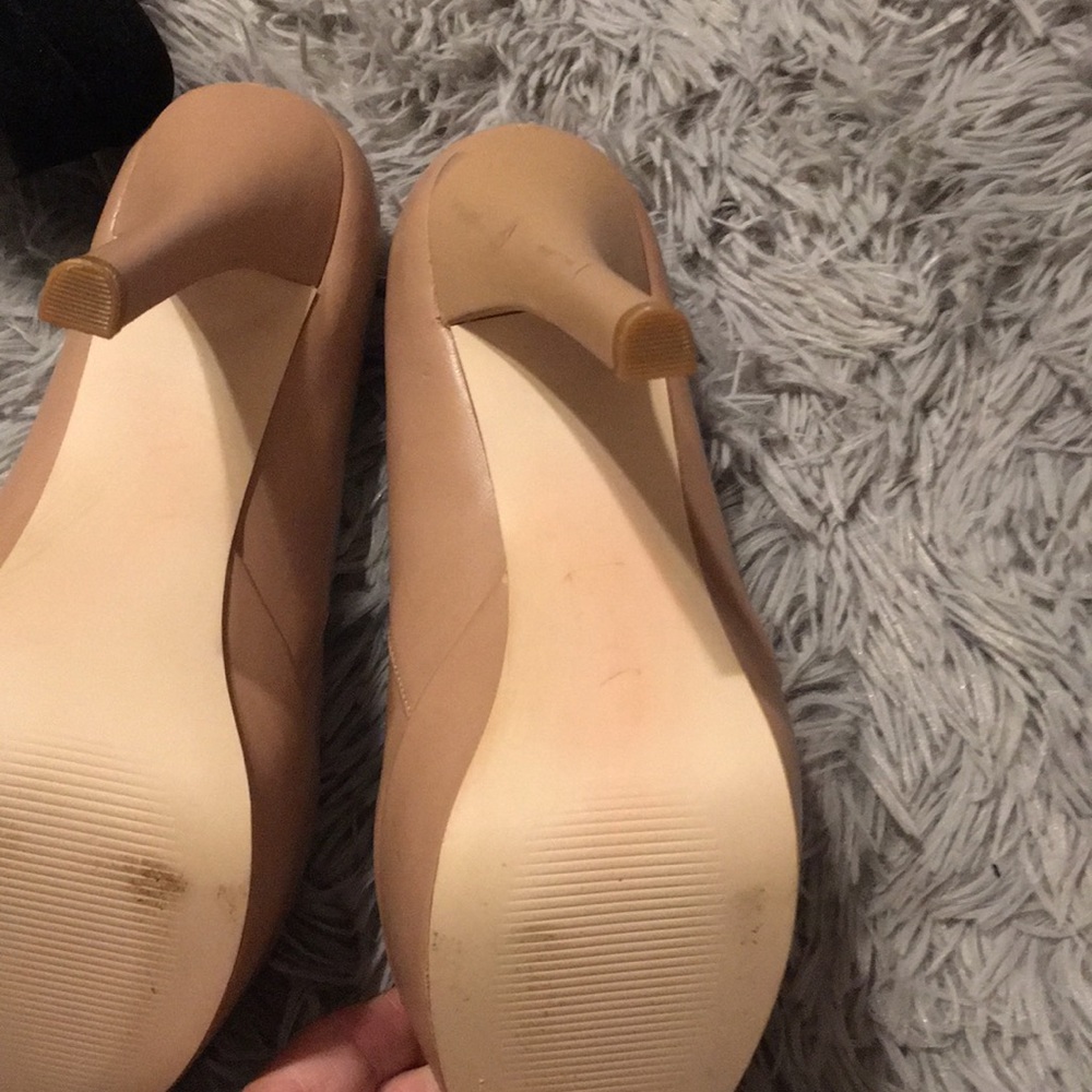 Shoes - Picture 5 of 5
